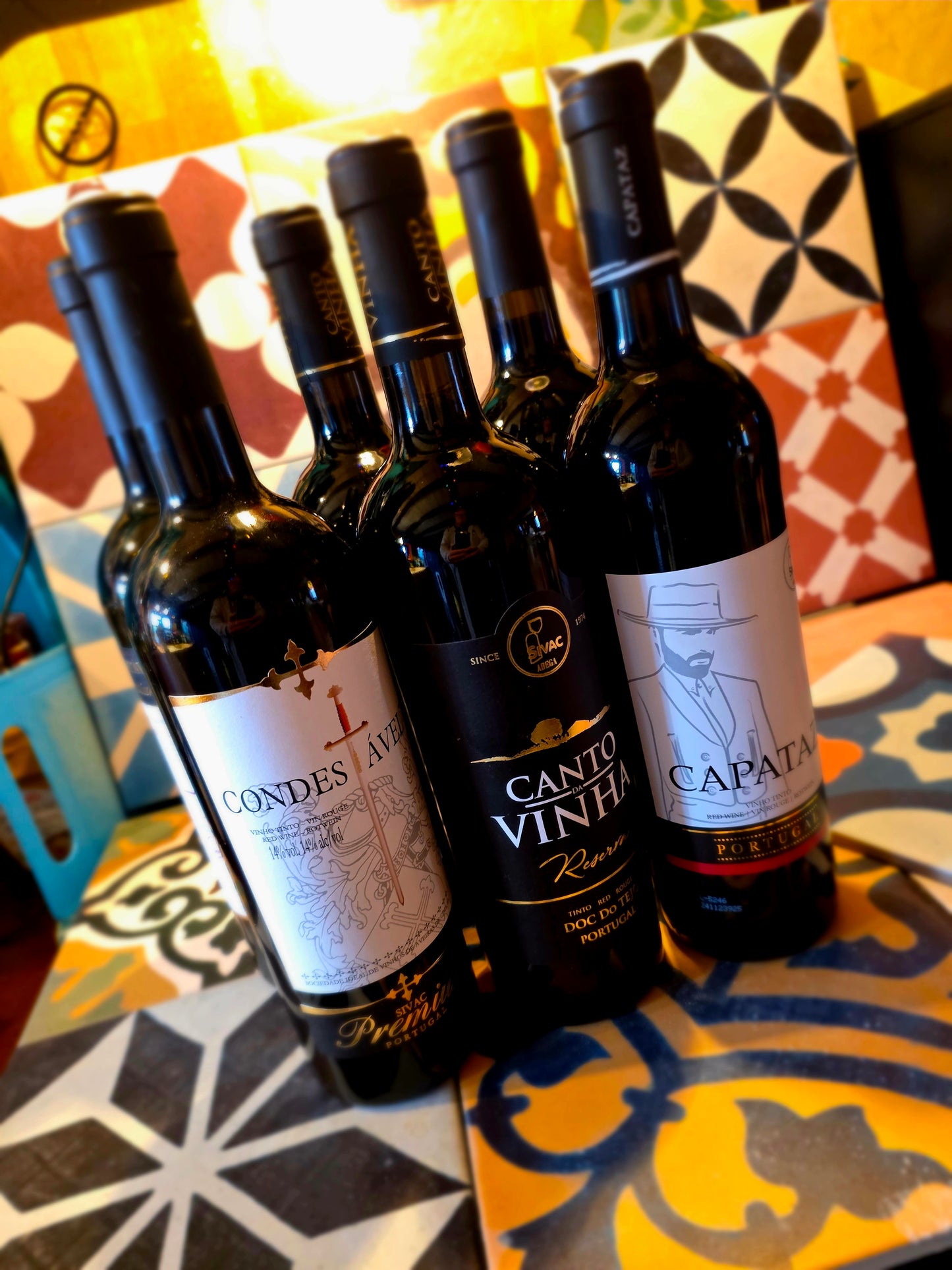 Simply the best mix röda viner- Låda med 2 Reservaviner, 2 premiumviner och 2 bra vardagsviner ( 6 flaskor)